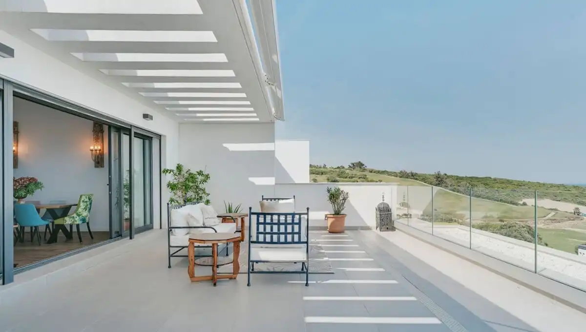 Terraza de Ático en venta en La Alcaidesa con Aire acondicionado, Calefacción y Jardín privado