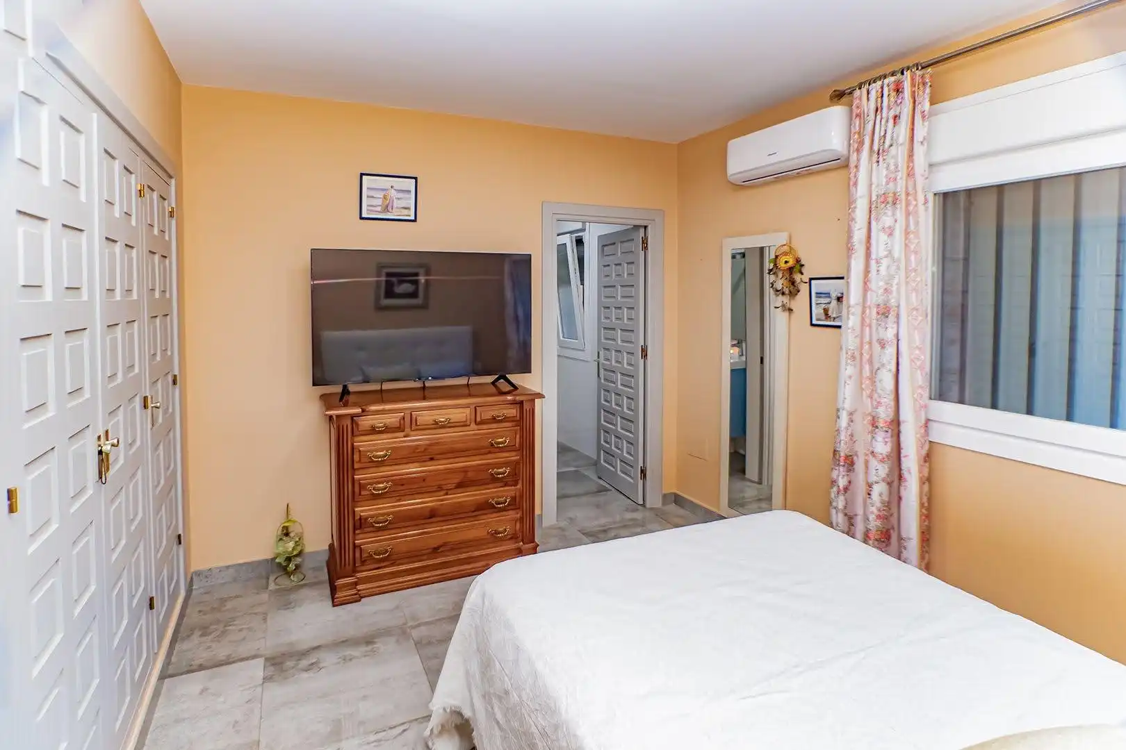 Habitación de Casa o chalet en venta en Roquetas de Mar con Aire acondicionado, Calefacción y Jardín privado