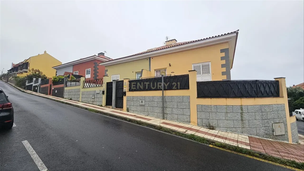 Vista exterior de Casa o xalet en venda en Tacoronte