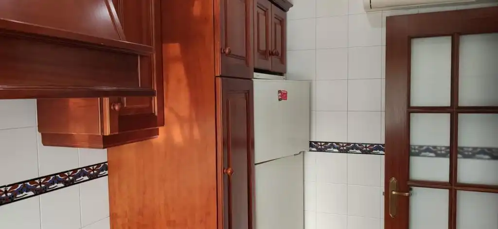 Cocina de Apartamento de alquiler en Chiclana de la Frontera con Aire acondicionado, Amueblado y Horno
