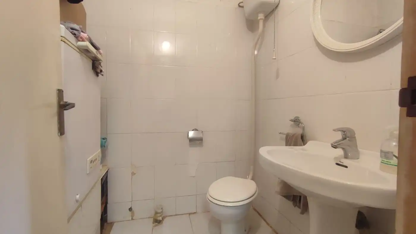 Bany de Finca rústica en venda en Constantí amb Jardí privat, Terrassa i Moblat