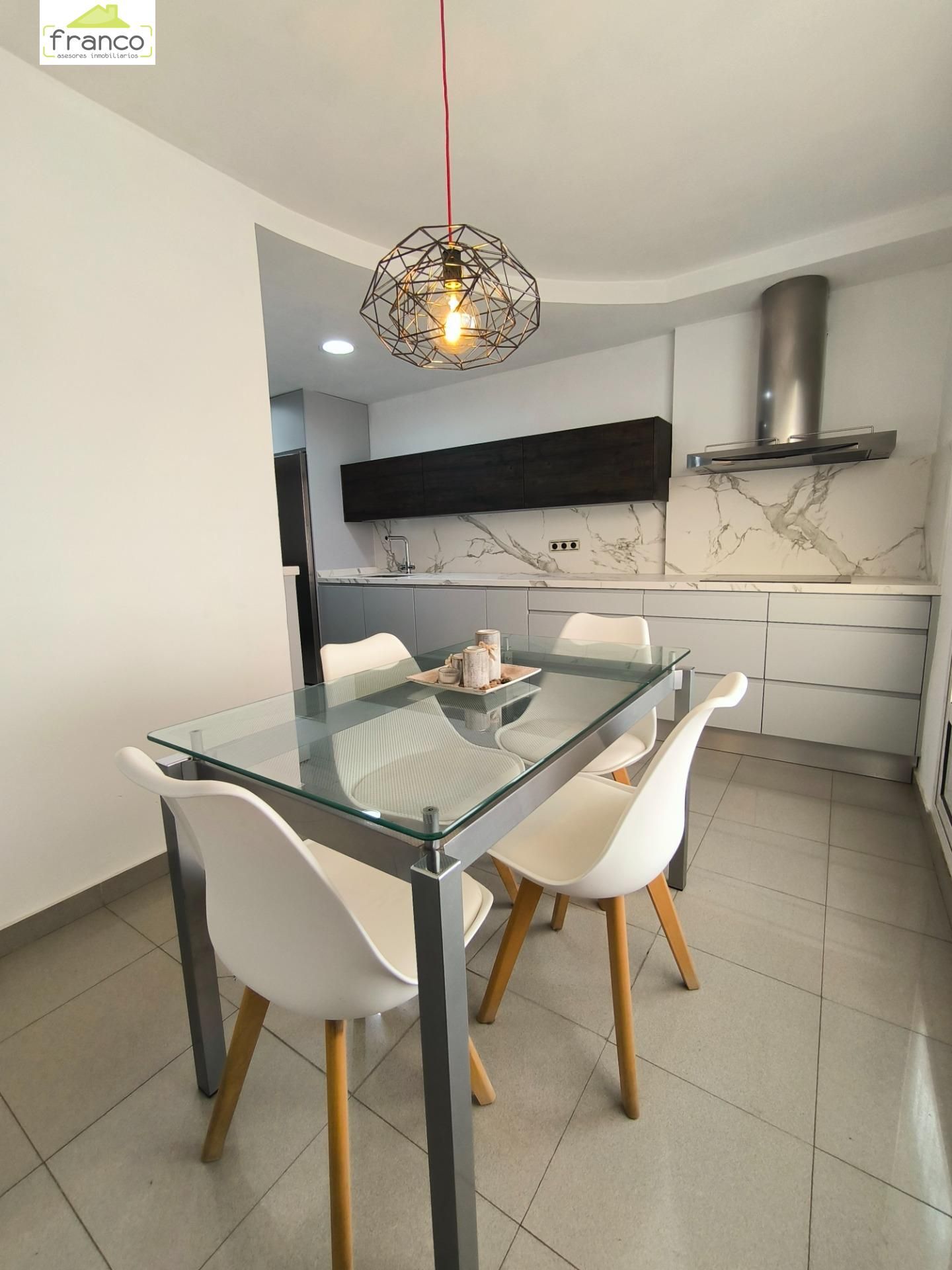 Cuina de Casa adosada en venda en  Murcia Capital amb Terrassa, Traster i Balcó