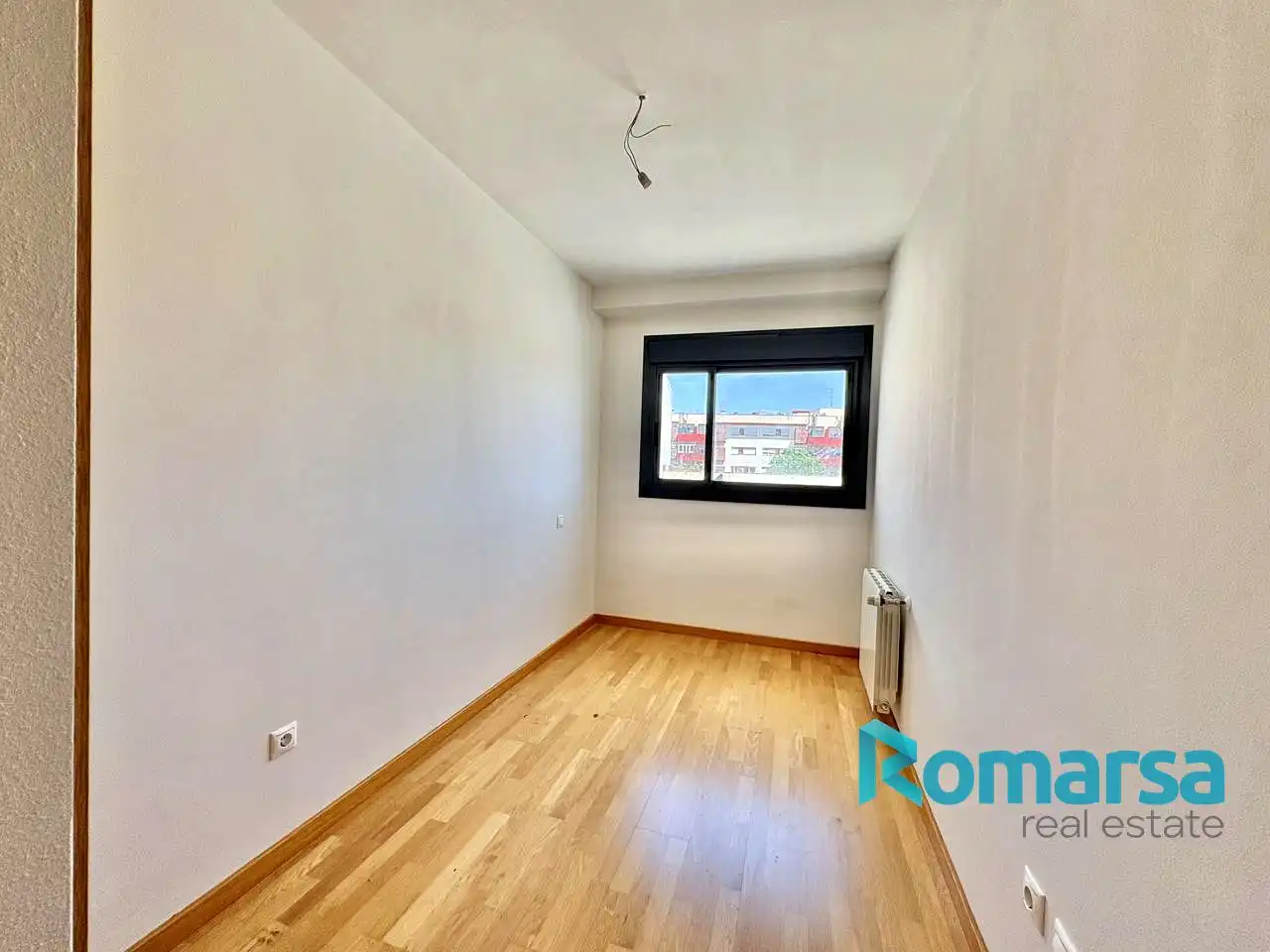 Dormitori de Pis en venda en Ávila amb Calefacció, Parquet i Terrassa