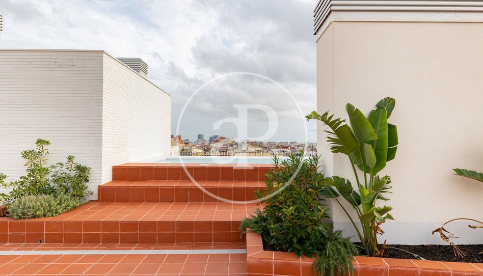Foto 0 de Último piso en dúplex de 2 dormitorios disponible en Collblanc