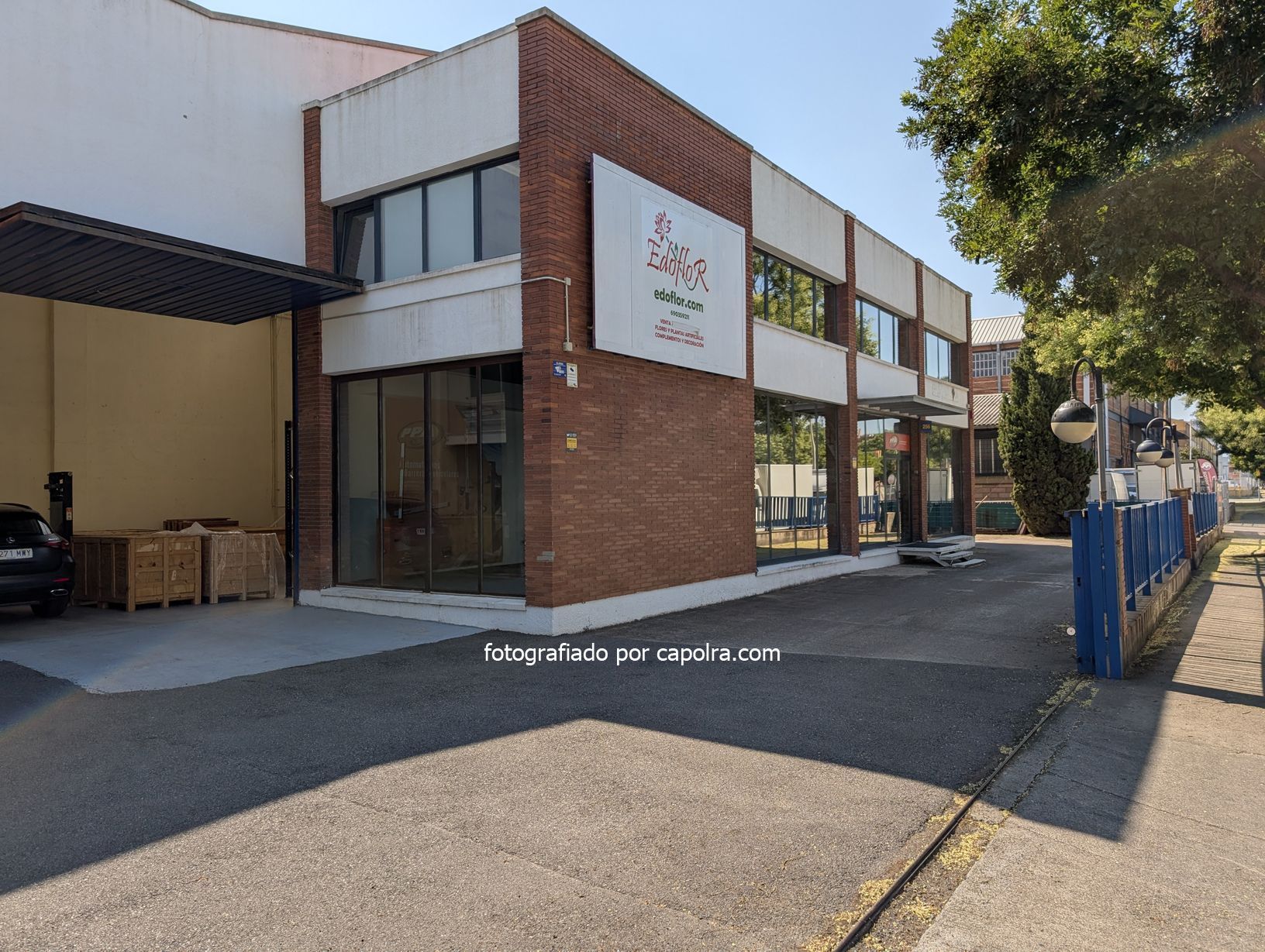 Vista exterior de Nau industrial de lloguer en Molins de Rei