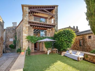 Casa rustica con giardino in vendita a Poble