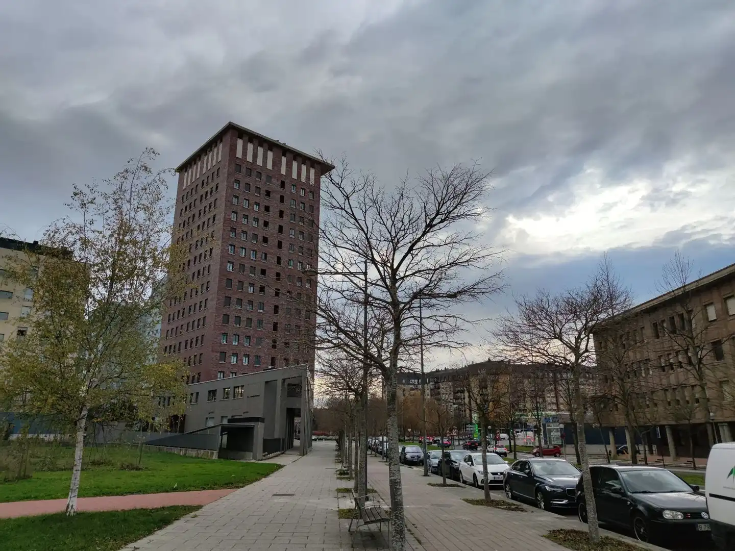 Büro zum Verkauf in Calle Deba Arrola 2