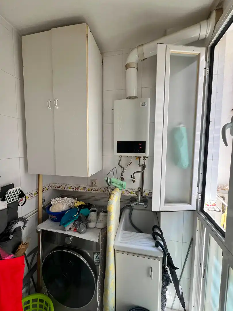 Bany de Pis en venda en Jaén amb Aire condicionat, Calefacció i Terrassa