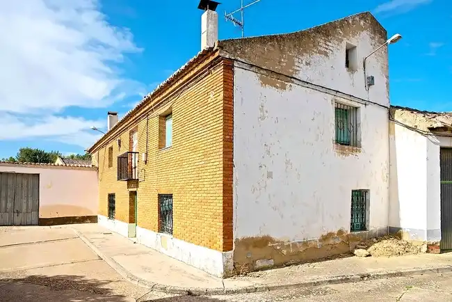 Exterior view of Houses for sale in Villoldo