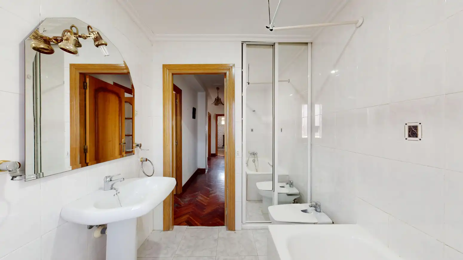 Baño de Piso en venta en Carcastillo con Calefacción