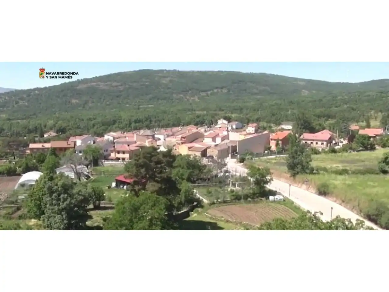 Vista exterior de Residencial en venta en Navarredonda y San Mamés