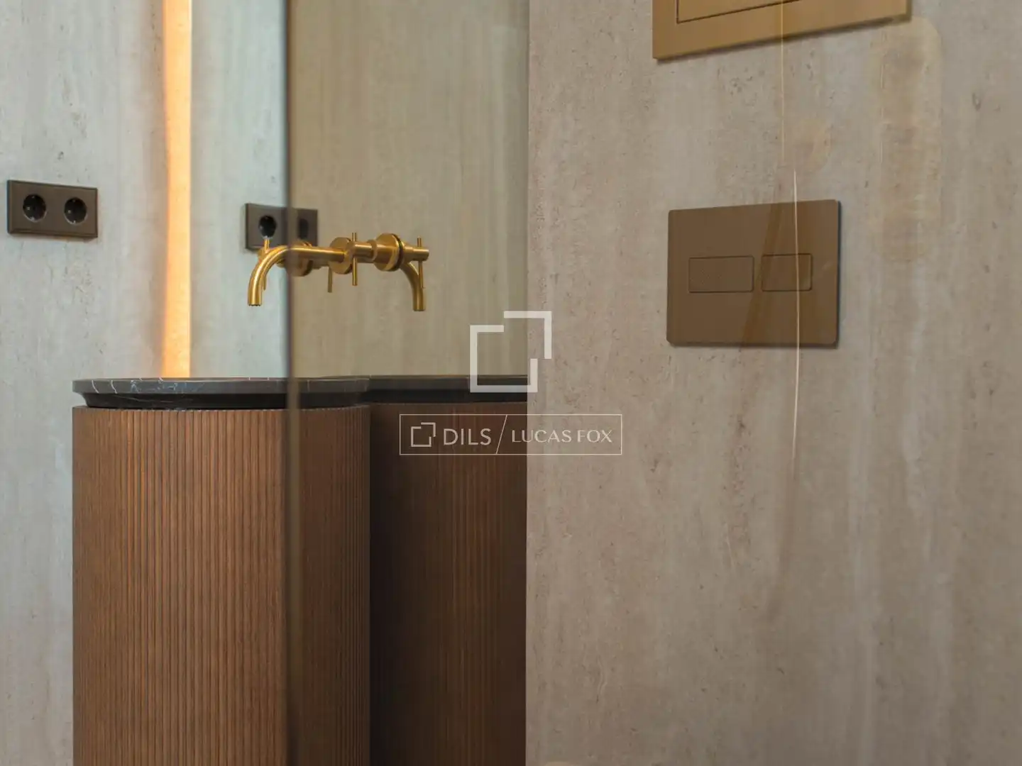 Bathroom of Flat for sale in Eivissa  with Air Conditioner, Heating and Furnished
