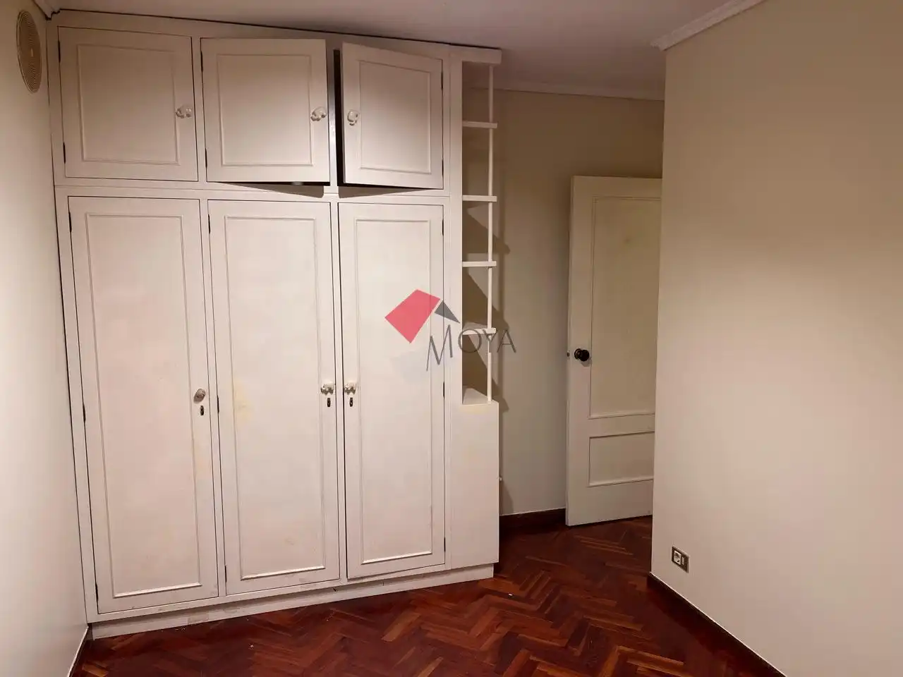 Bedroom of Flat for rent in Vigo   with Heating