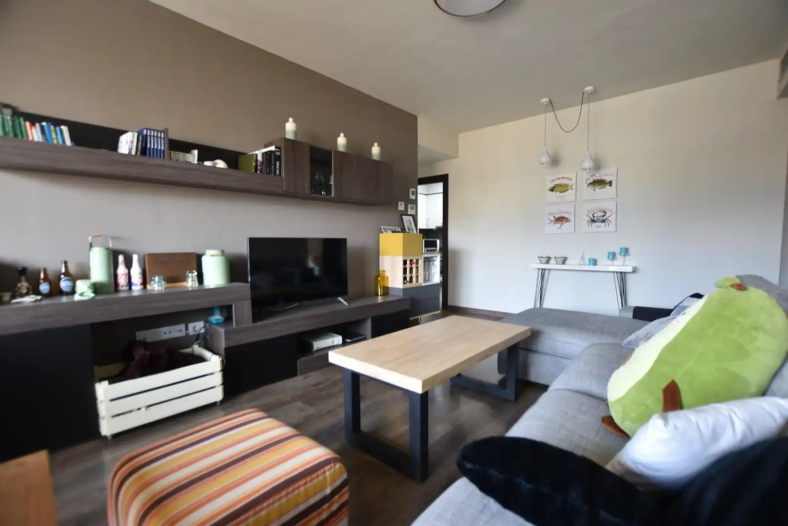 Living room of Flat for rent in Granada  with Air Conditioner, Heating and Furnished
