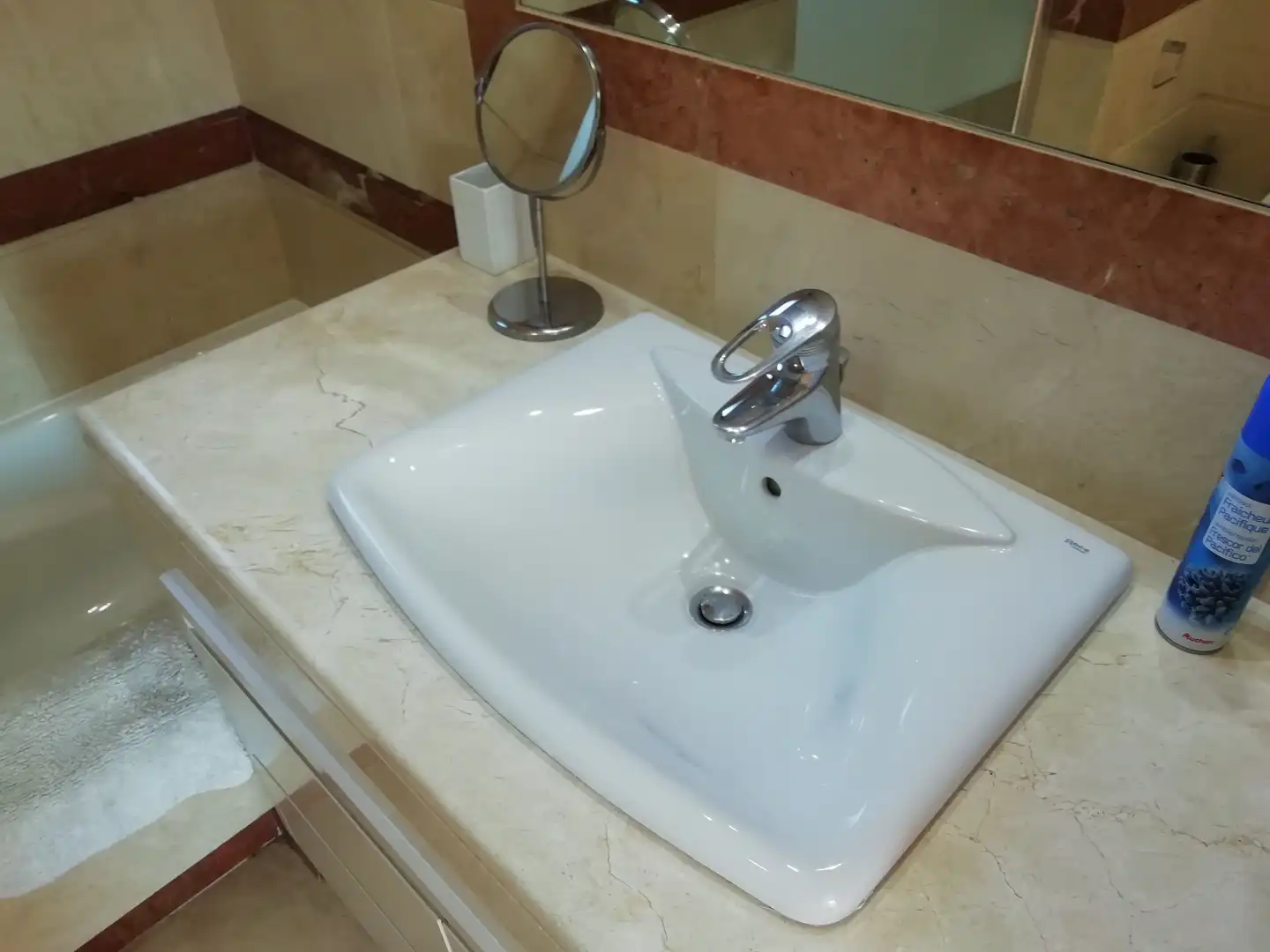 Badezimmer von Maisonette zum Verkauf in Marbella mit Klimaanlage, Terrasse und Abstellraum