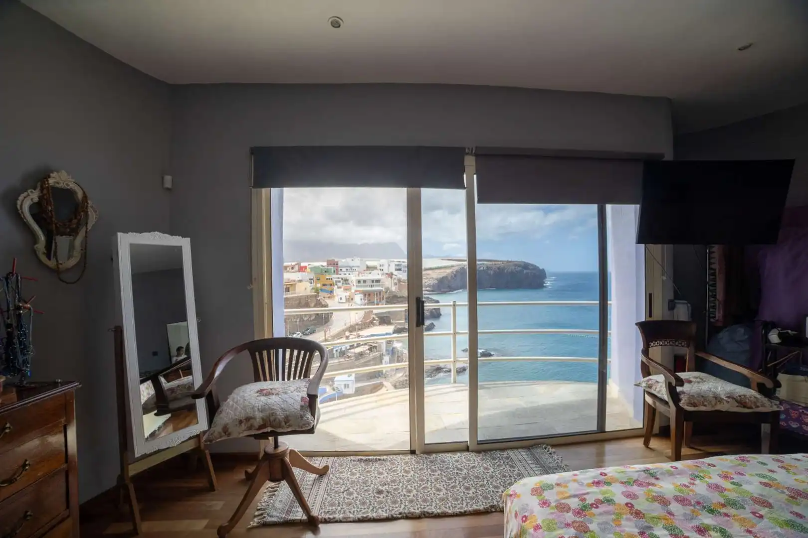 Bedroom of Detached homes for sale in Gáldar  with Terrace, Swimming Pool and Furnished