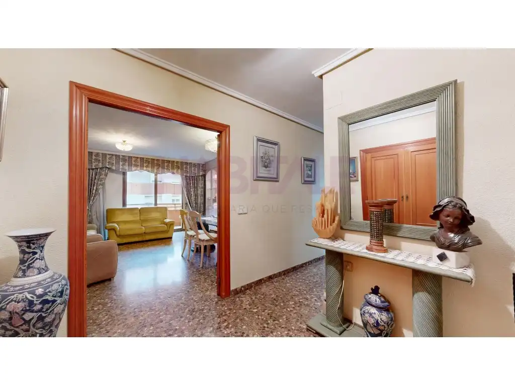 Piso en venta en Quatre Carreres