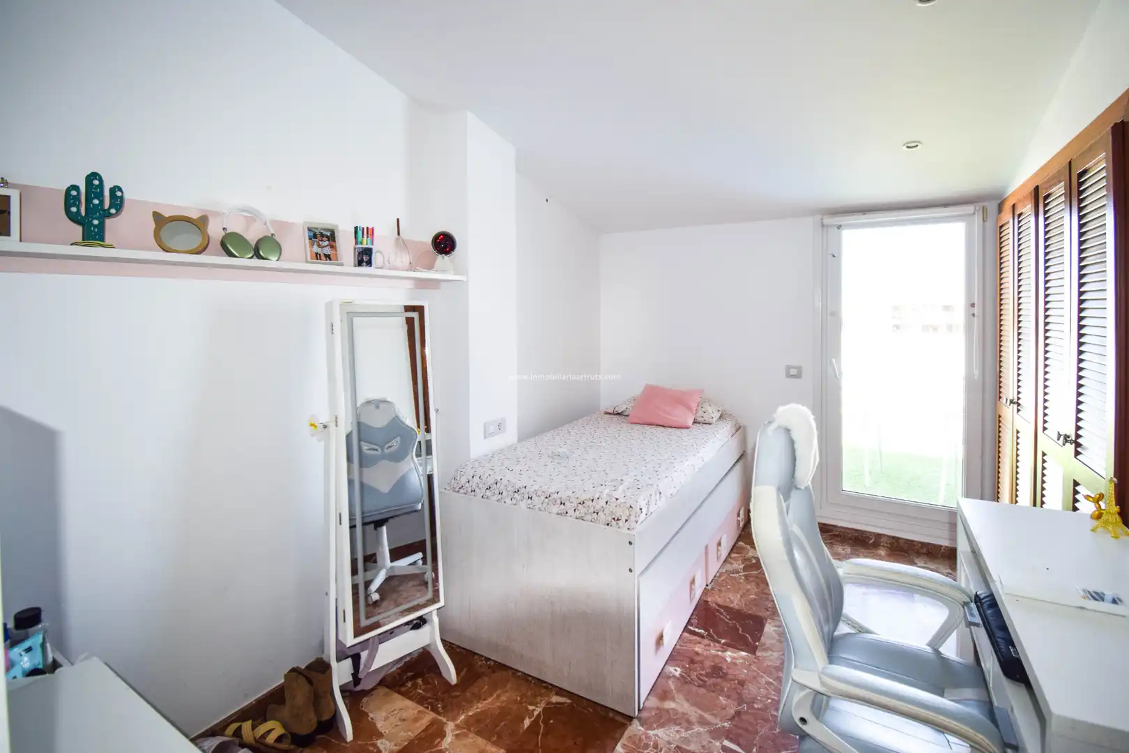 Dormitori de Àtic en venda en Ciutadella de Menorca amb Aire condicionat, Terrassa i Moblat