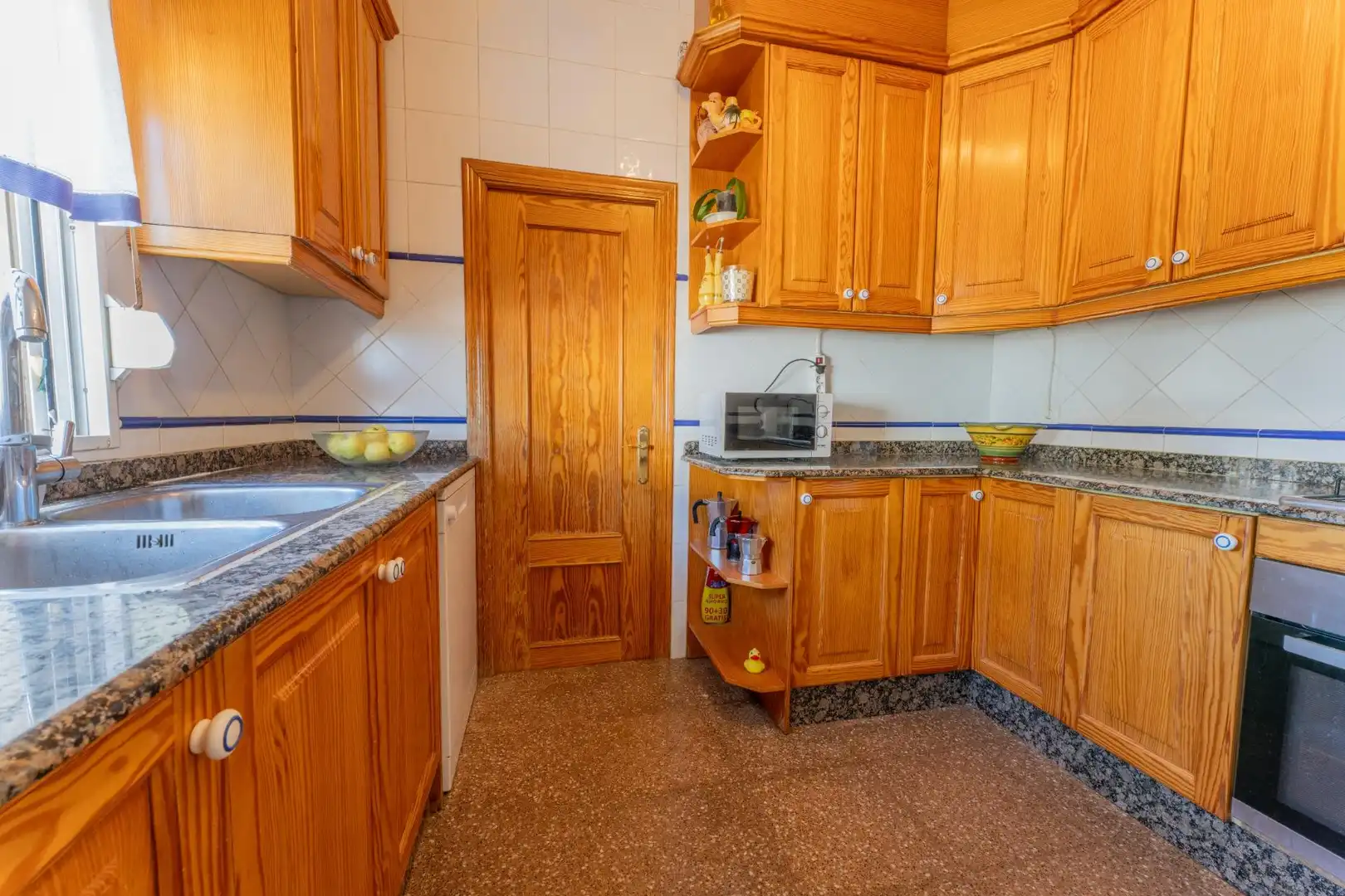 Cocina de Casa o chalet en venta en Elche / Elx con Aire acondicionado, Terraza y Piscina