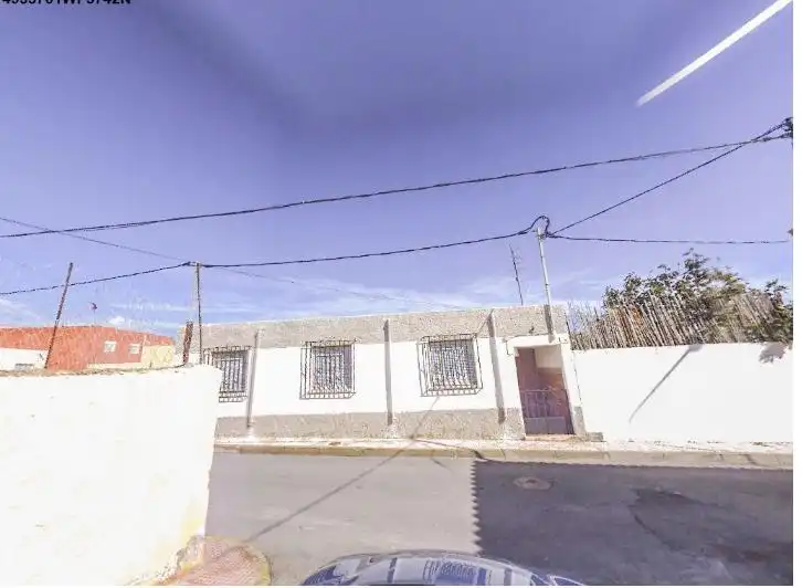 Vista exterior de Casa o xalet en venda en Vícar amb Jardí privat