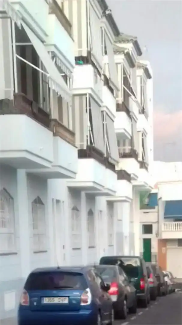 Vista exterior de Dúplex en venta en Guía de Isora con Balcón