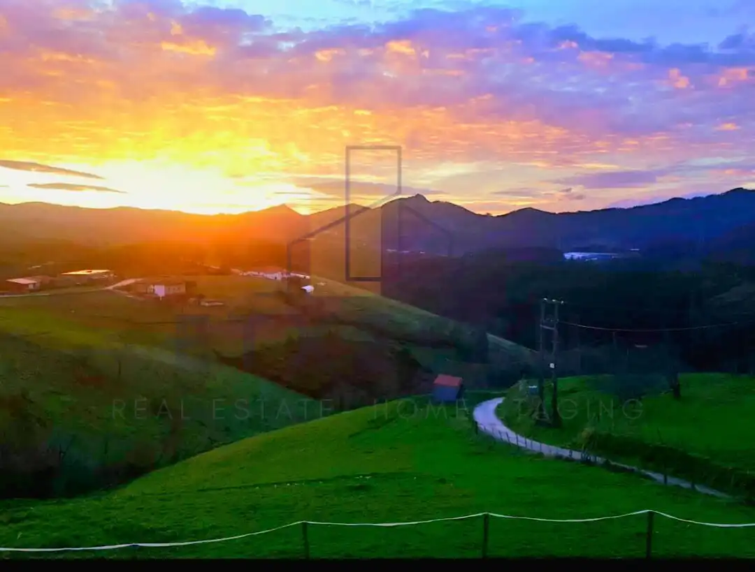 Vista exterior de Finca rústica en venta en Mallabia con Calefacción, Jardín privado y Amueblado