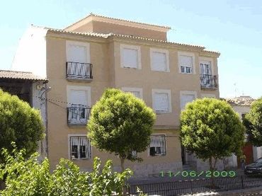 Pis amb jardí en venda a Corral de Almaguer