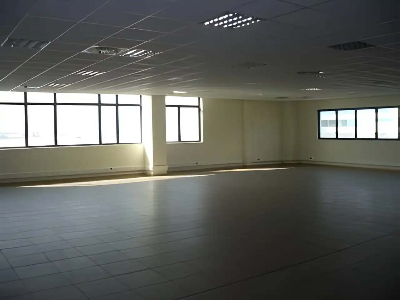 Ufficio in affitto a Zona Nord, imagen 3