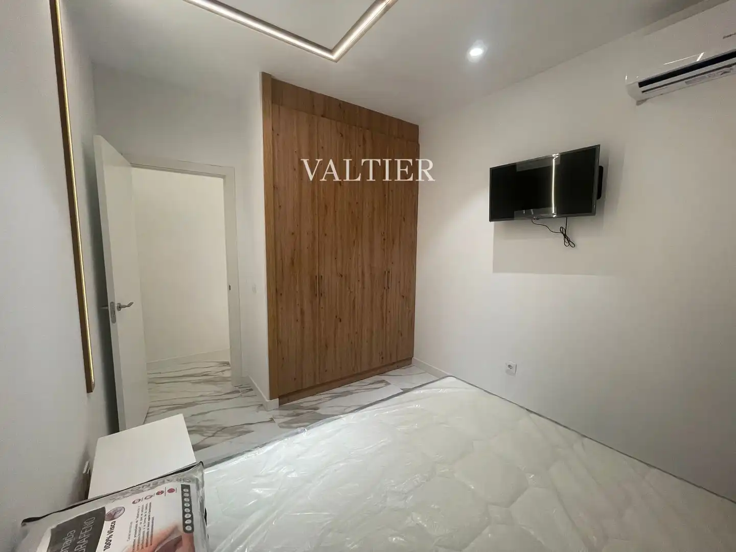 Bedroom of Flat for rent in Madrid  with Air Conditioner, Heating and Furnished