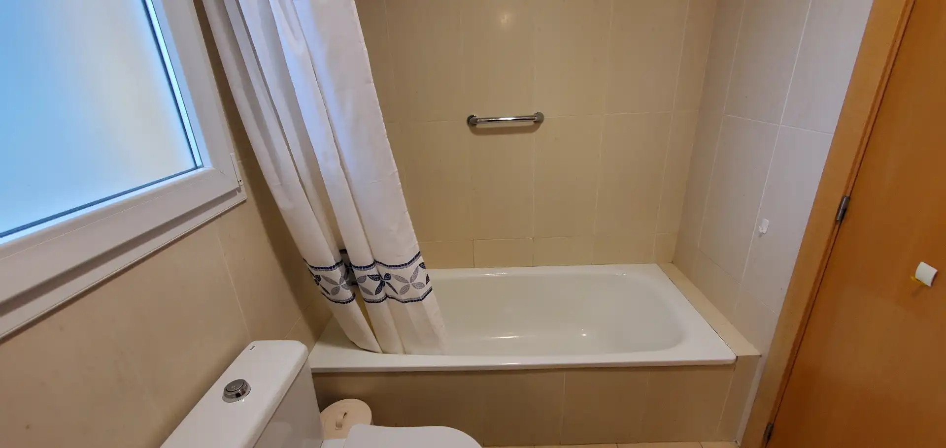 Bathroom of Apartments for sale in L'Escala  with Air Conditioner, Heating and Terrace