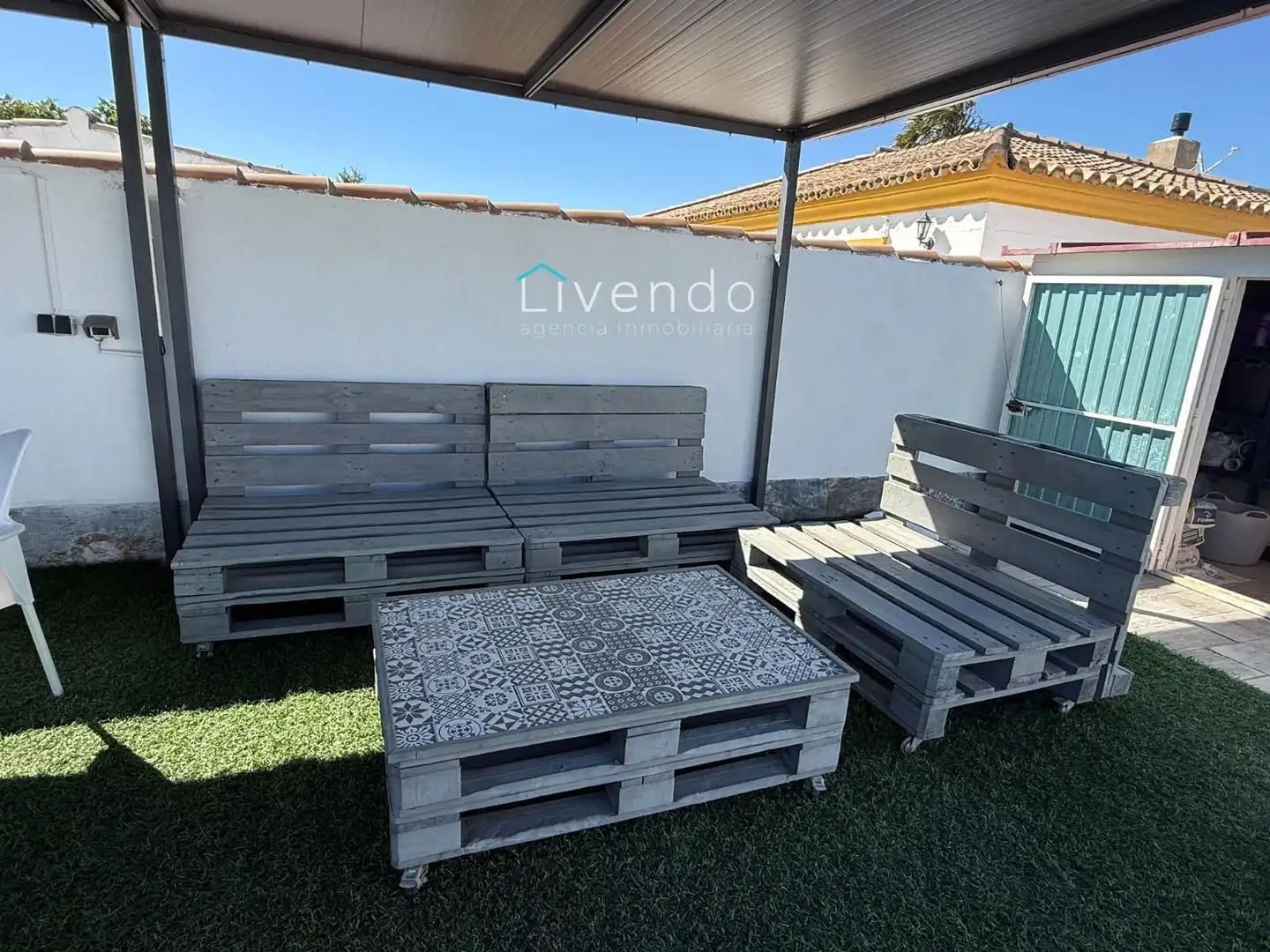 Terrassa de Casa o xalet en venda en Chiclana de la Frontera amb Aire condicionat, Piscina i Moblat