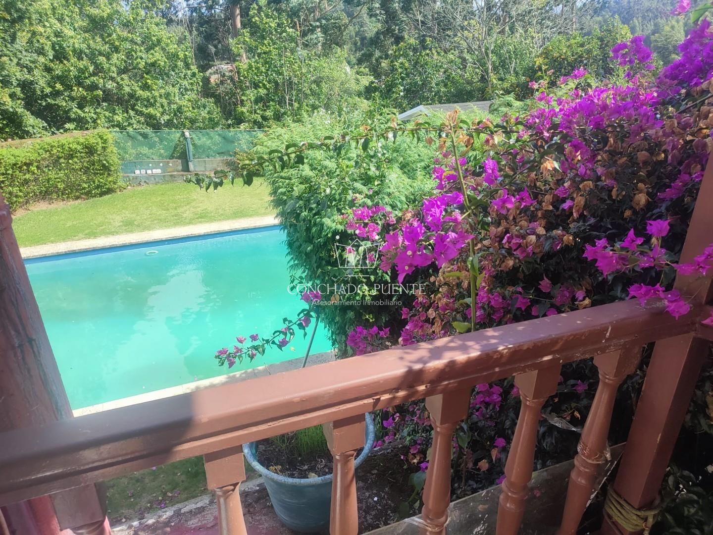 House or chalet for sale in Outeiro, Bergondo