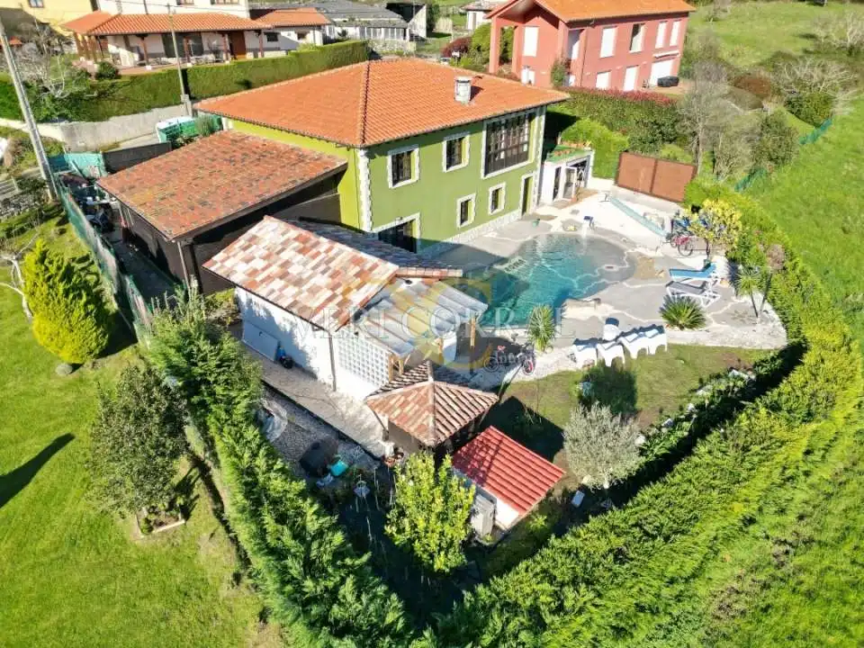 Jardín de Casa o chalet en venta en Llanes con Calefacción, Jardín privado y Terraza