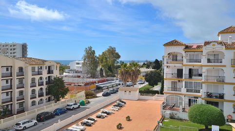 Foto 3 de Ático en venta en Calle Decano José Gómez Rando, La Carihuela - Los Nidos, Torremolinos