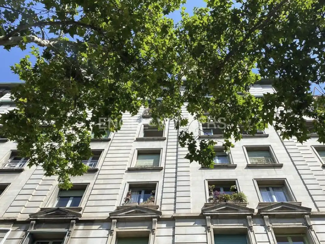 Vista exterior de Piso de alquiler en Barcelona con Aire acondicionado, Calefacción y Trastero