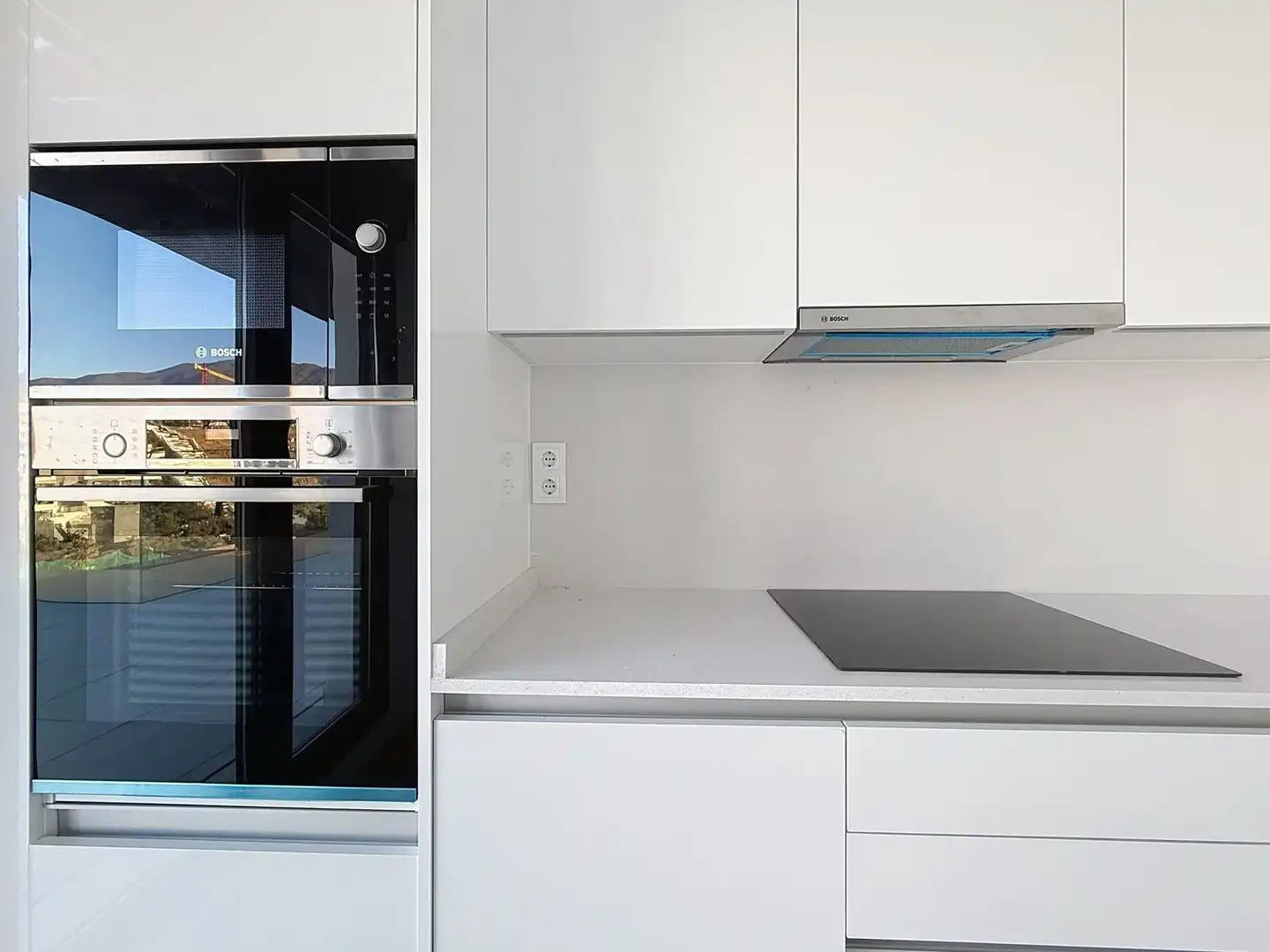 Apartamento con piscina en venta en Calle Eslovenia 5, imagen 6