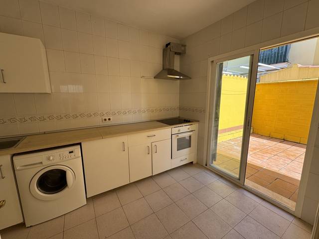 Casa adosada en Venta en Gelves