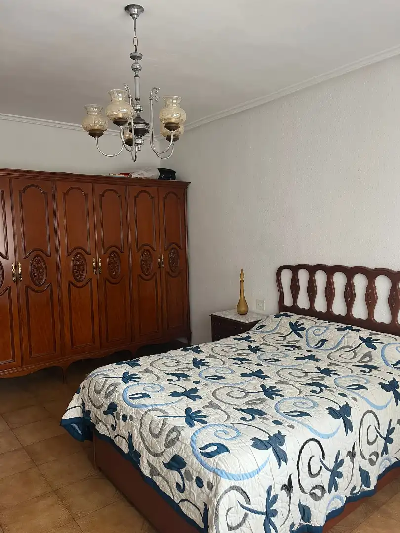 Dormitori de Apartament en venda en Zona Alta