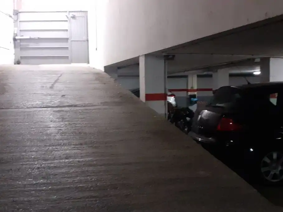 Parkplatz von Garage zur Miete in Mollerussa