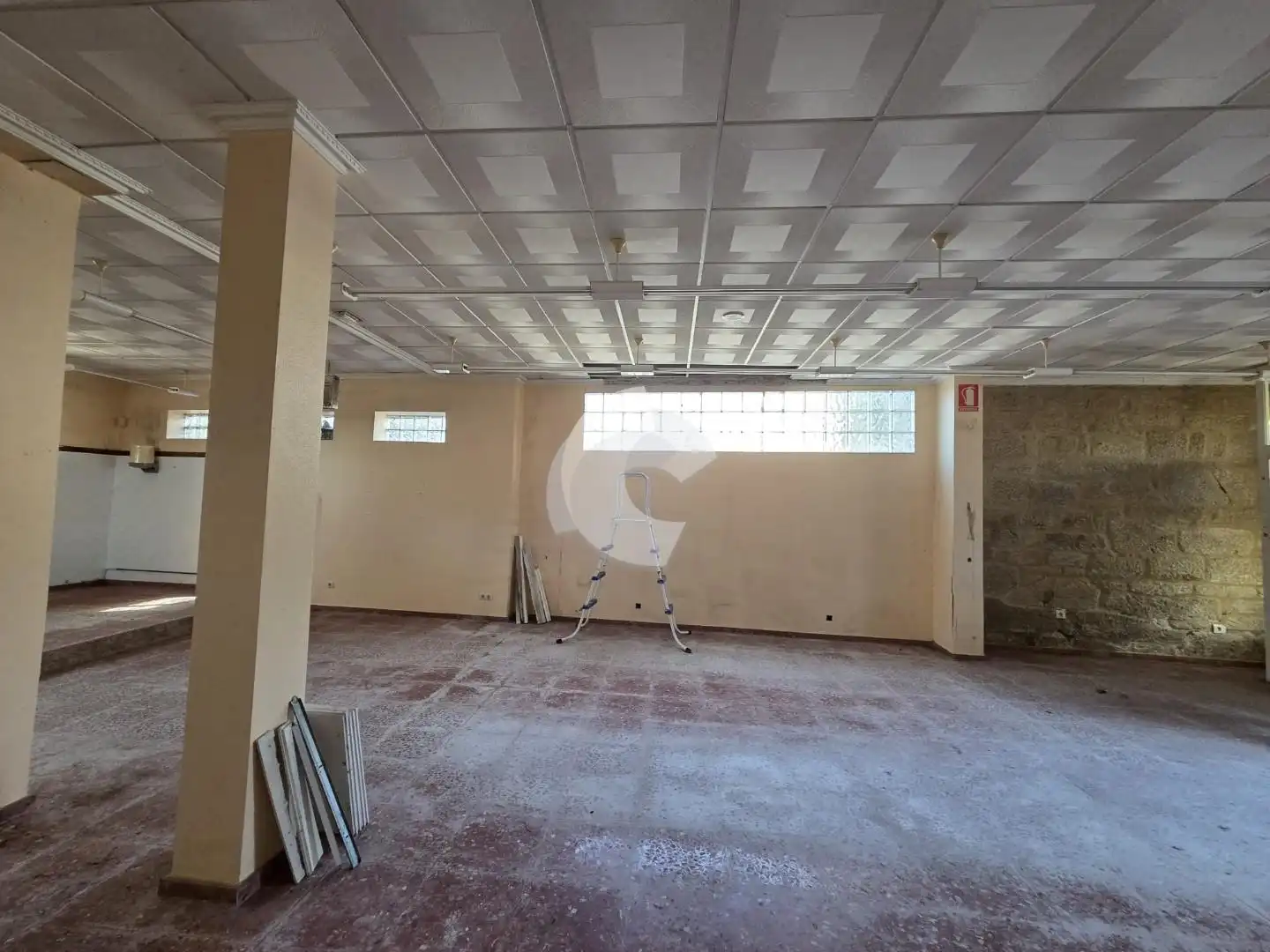 Commercial properties for sale in Pontecesures, Pontevedra