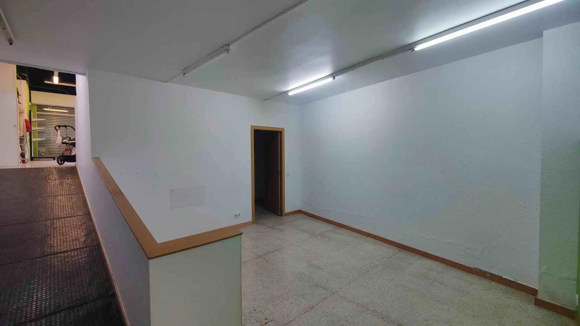 Business premises to rent in Vallirana, imagen 19