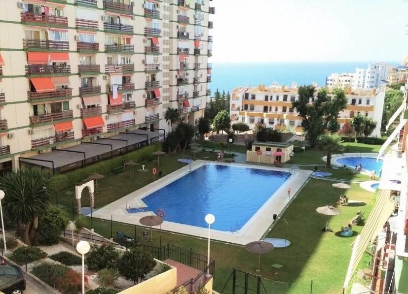 Piscina de Estudi en venda en Benalmádena amb Aire condicionat, Jardí privat i Moblat