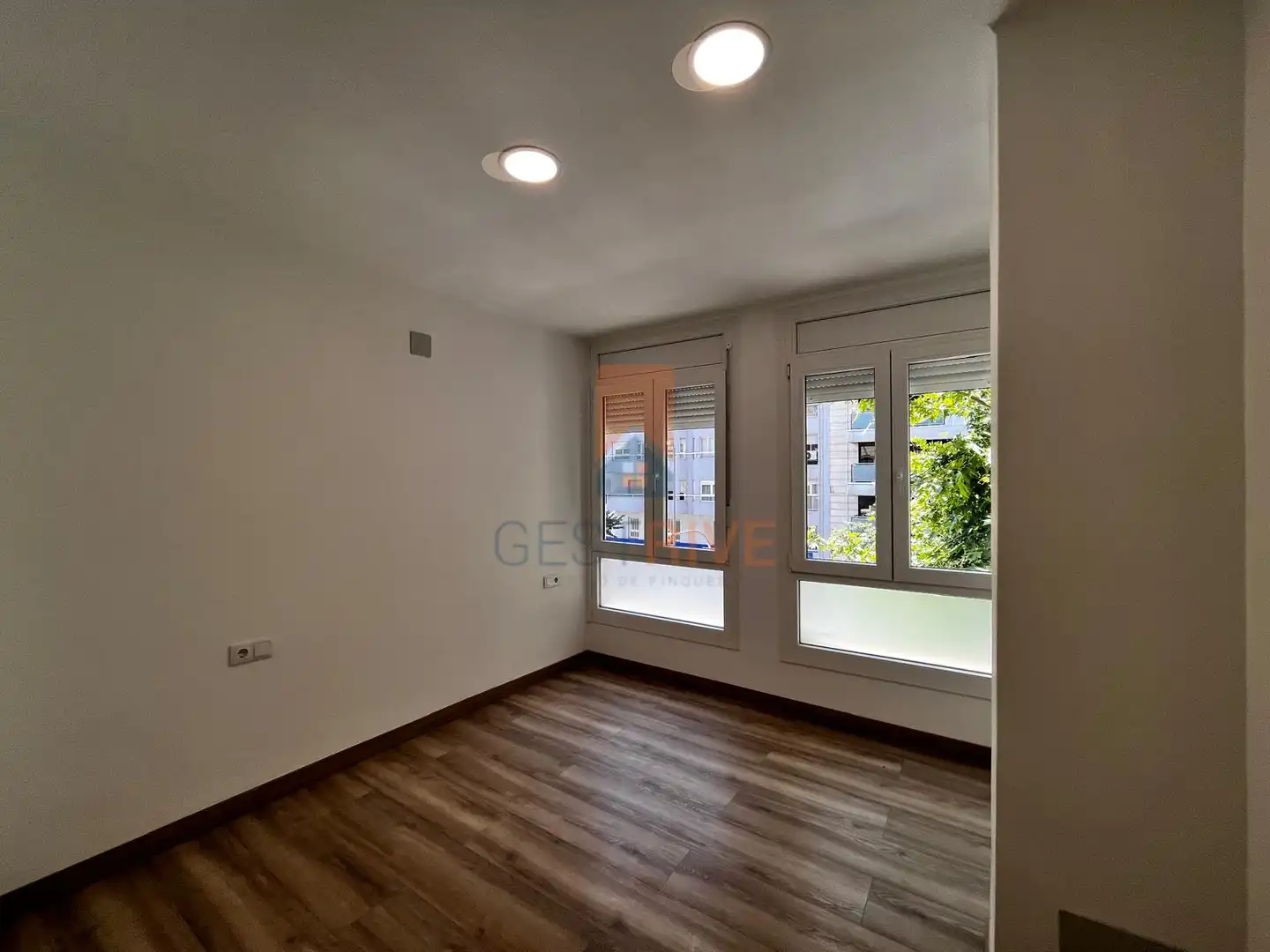 Habitación de Piso de alquiler en Lleida con Aire acondicionado, Calefacción y Parquet
