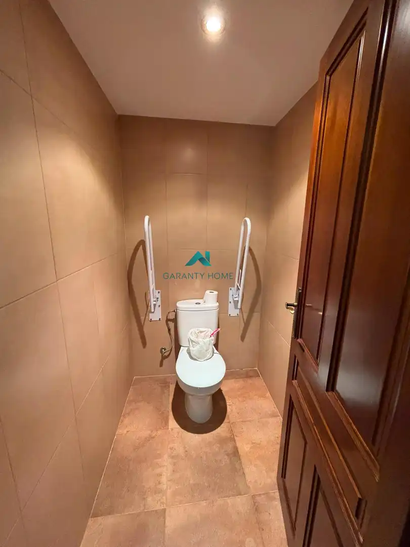 Bathroom of Houses for sale in Martos