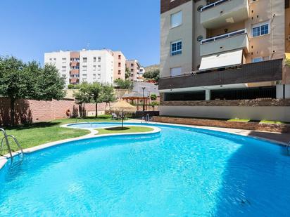 Piscina de Àtic en venda en  Granada Capital amb Terrassa