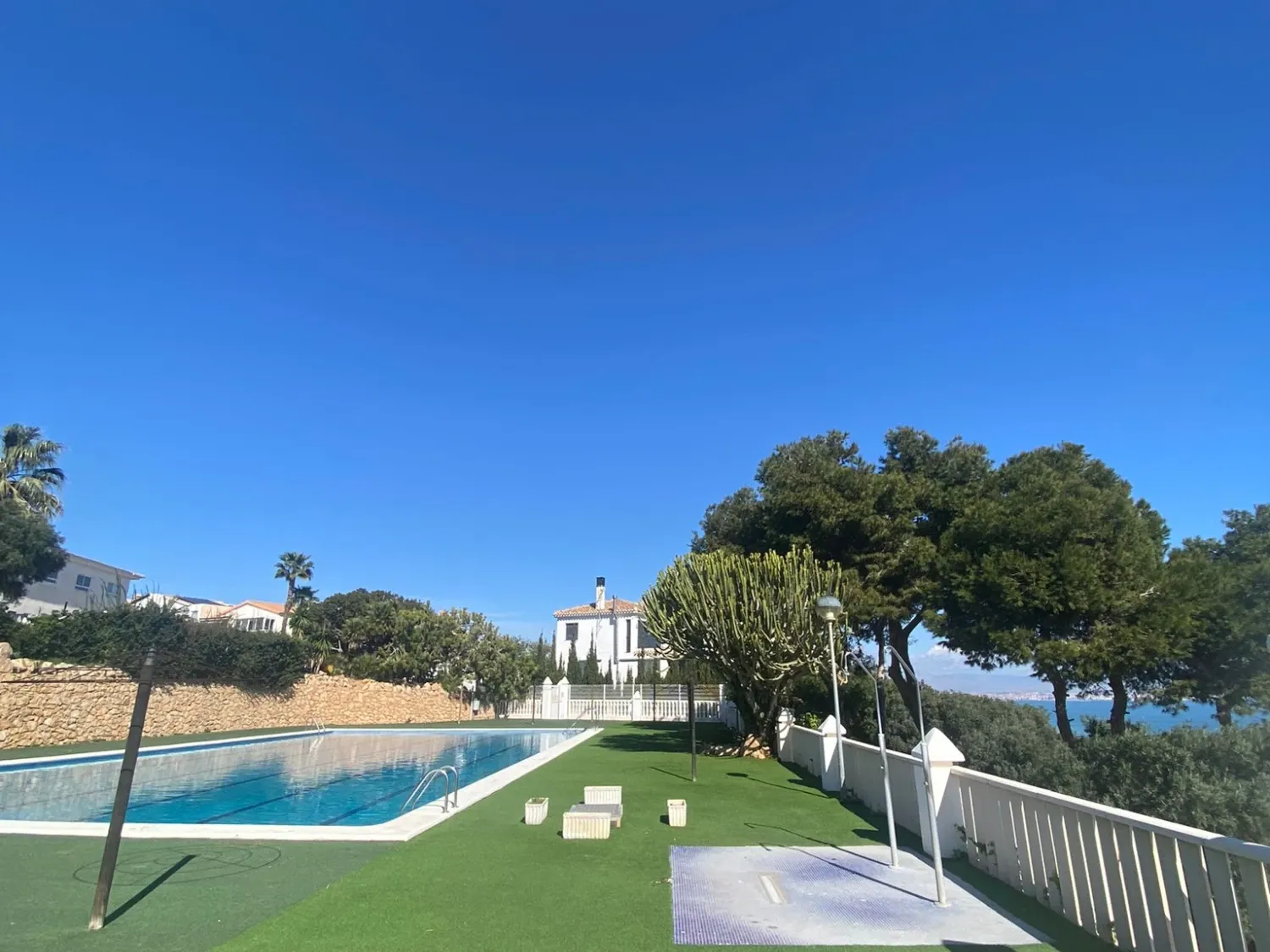 Piscina de Casa o chalet de alquiler en Santa Pola con Aire acondicionado, Calefacción y Terraza