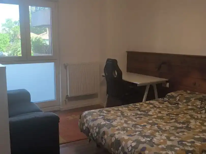 Bedroom of Flat for rent in  Logroño  with Balcony