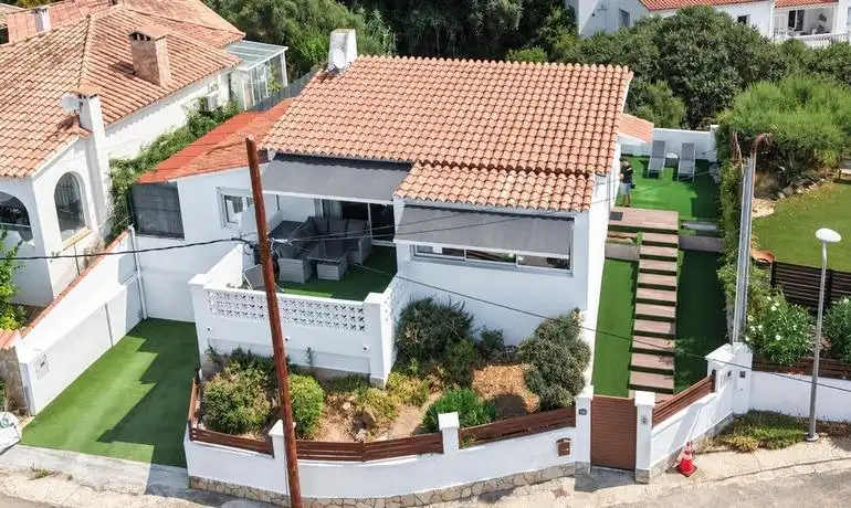 House with pool for sale in Carrer DE CORDOVA 25, imagen 2