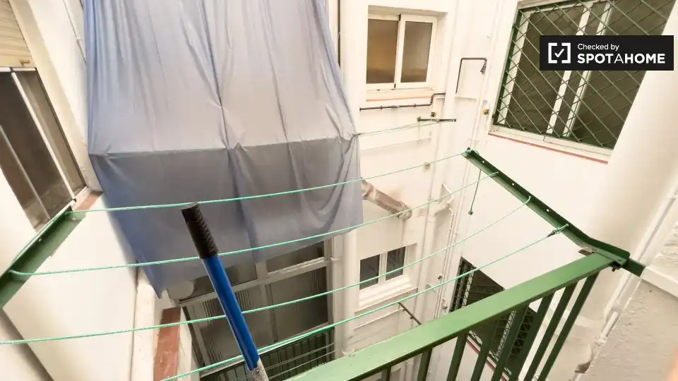 Room in Sant Andreu de Palomar