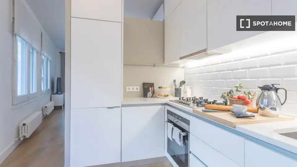 Kitchen of Flat for rent in Barcelona  with Air Conditioner, Heating and Furnished